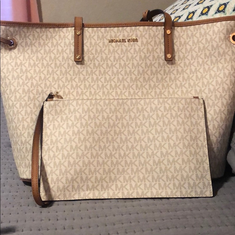 Michael Kors bag